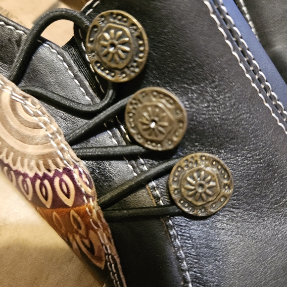 L'Artiste by Spring Step Agacia Black Slip-On Shoe women's 8.5, sunburst design - Picture 7 of 10